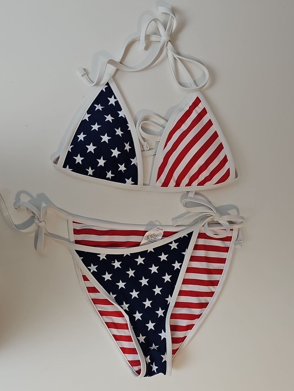 Wild Fable Womens M Red/White/Blue REVERSIBLE Patriotic Stripe & Star Bikini Set